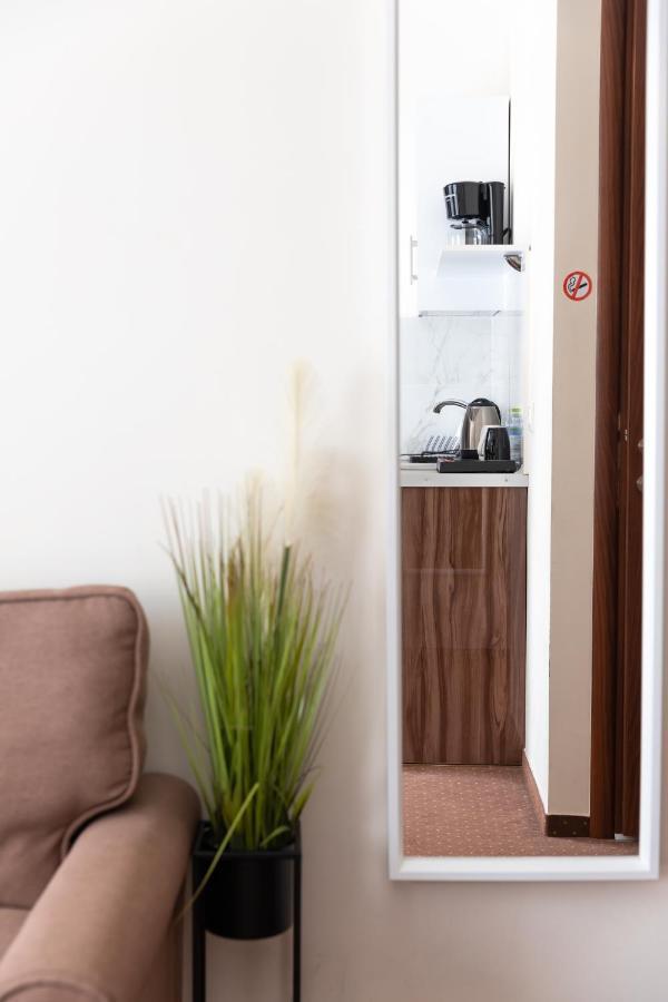 City Plaza Apartments & Rooms Thessalonique Extérieur photo